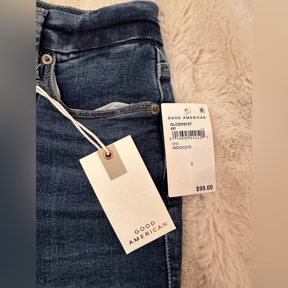 Good American Good Legs Jeans in Indigo319 - Picture 3 of 4